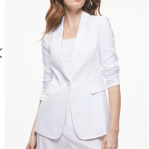 Alice + Olivia Macey Linen Blazer - Picture 2 of 7